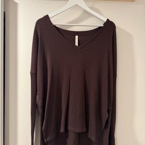 Babaton Mauve Ribbed V-Neck Sweater